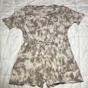 Pink Lily Tie-Dye Short Sleeve Scoop Neck Romper - size M